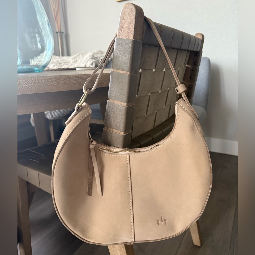 Portland Leather Nora Shoulder Bag - Classic Size
